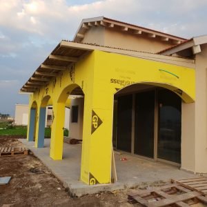 גלה איך בידוד איכותי בבנייה ירוקה ובנייה מתקדמת חוסך אנרגיה, מונע רעשים ומשפר את איכות החיים. פתרונות מתקדמים וירוקים מבית YM SMART.